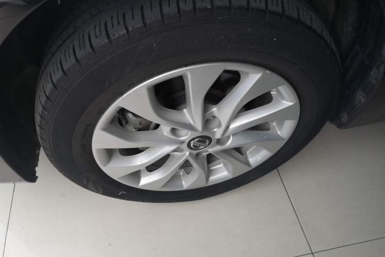 Used Nissan Sylphy 2019 Classic 1.6XL CVT Luxury Edition Exterior 4