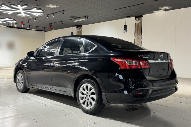 Used Nissan Sylphy 2019 Classic 1.6XL CVT Luxury Edition Exterior 4