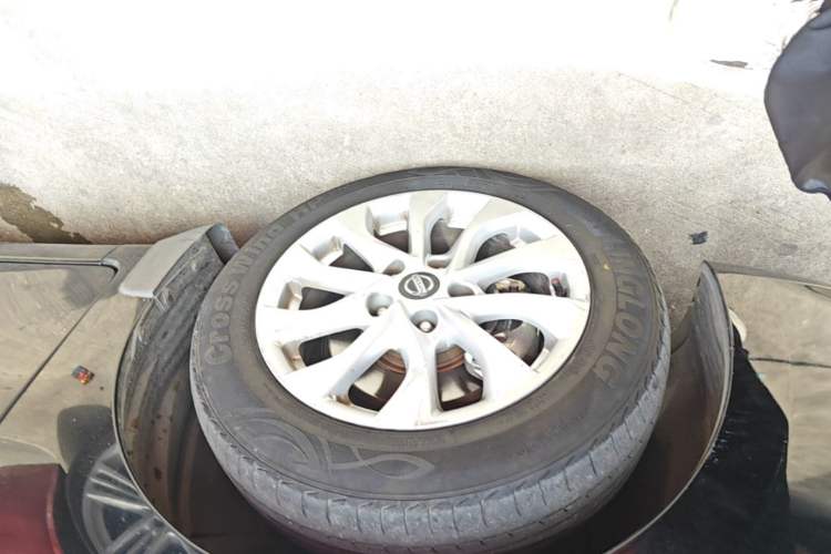 Used Nissan Sylphy 2019 1.6XV CVT Smart Connect Luxury Edition China VI Standard Exterior 4