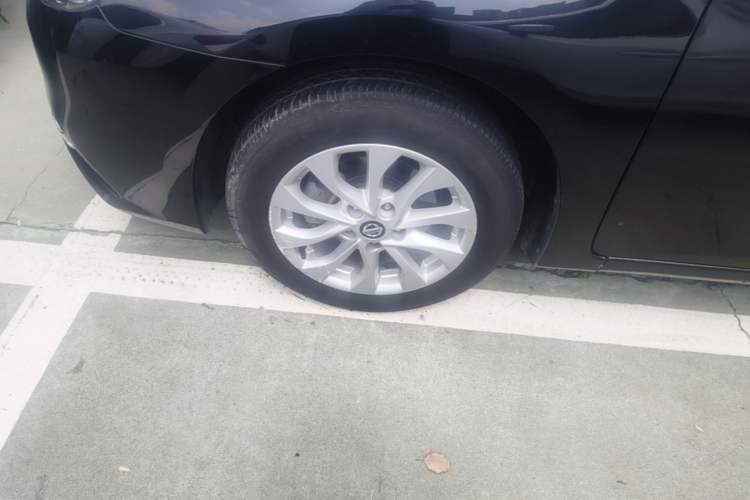 Used Nissan Sylphy 2019 1.6XV CVT Smart Connect Luxury Edition China VI Standard Exterior 4
