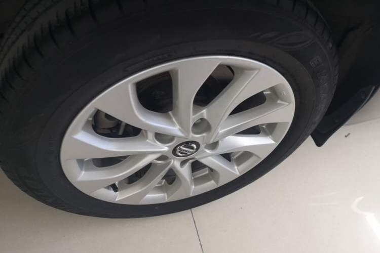 Used Nissan Sylphy 2019 Classic 1.6XL CVT Luxury Edition Exterior 5
