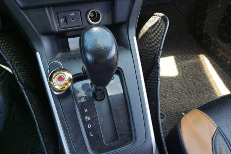Used Nissan Sylphy 2019 Classic 1.6XE CVT Comfort Edition Gear Lever