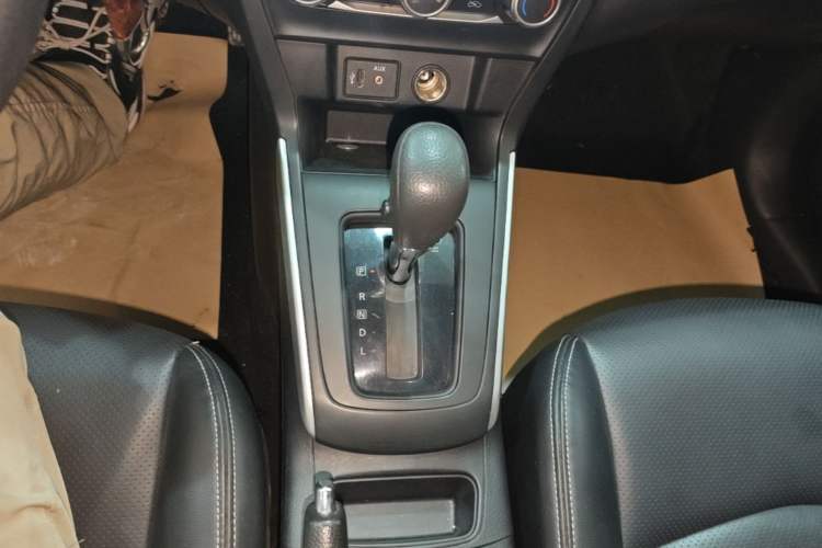 Used Nissan Sylphy 2019 Classic 1.6XE CVT Comfort Edition Gear Lever