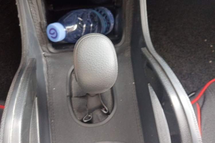 Used Nissan Sylphy 2019 Classic 1.6XE+ CVT SmartConnect Leading Edition Gear Lever