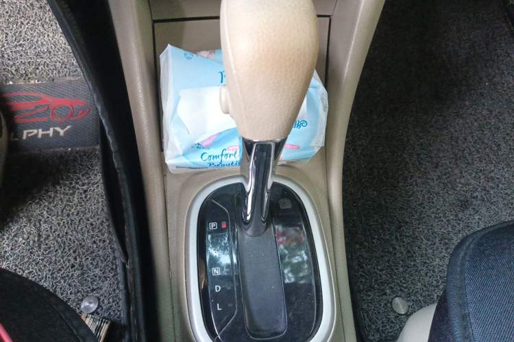 Used Nissan Sylphy 2019 Classic 1.6XE+ CVT SmartConnect Leading Edition Gear Lever