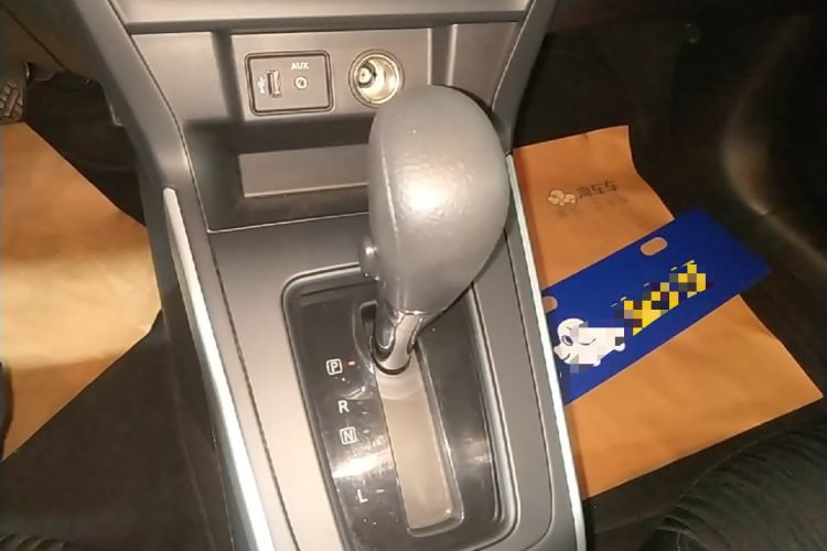 Used Nissan Sylphy 2019 Classic 1.6XE CVT Comfort Edition Gear Lever