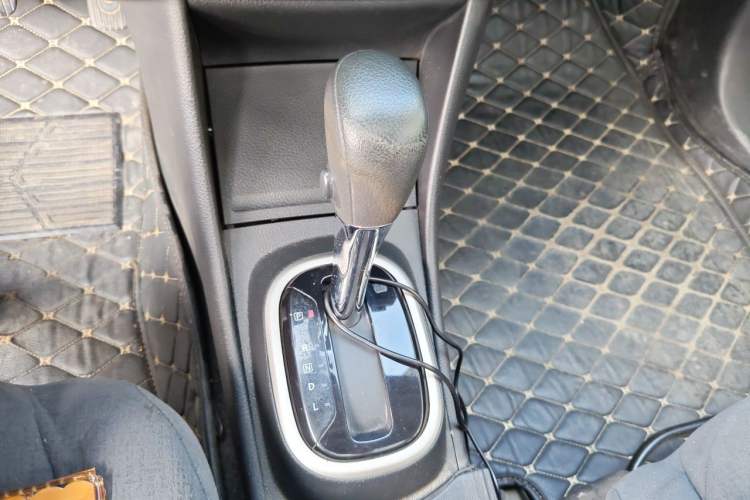 Used Nissan Sylphy 2019 Classic 1.6XE+ CVT SmartConnect Leading Edition Gear Lever