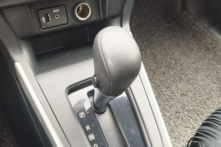 Used Nissan Sylphy 2019 Classic 1.6XE CVT Comfort Edition Gear Lever