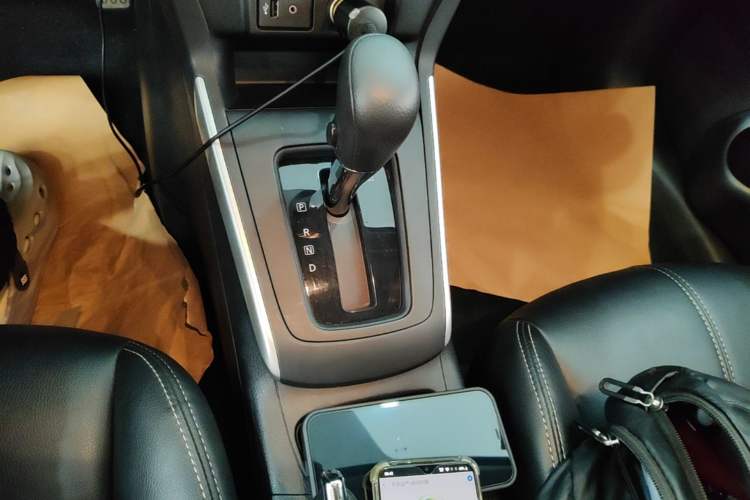 Used Nissan Sylphy 2019 Classic 1.6XE CVT Comfort Edition Gear Lever