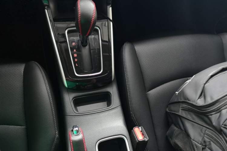 Used Nissan Sylphy 2019 Classic 1.6XL CVT Luxury Edition Gear Lever
