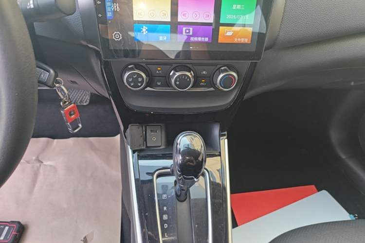 Used Nissan Sylphy 2019 1.6XV CVT Smart Connect Luxury Edition China VI Standard Gear Lever
