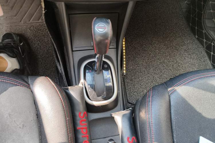 Used Nissan Sylphy 2019 Classic 1.6XE+ CVT SmartConnect Leading Edition Gear Lever