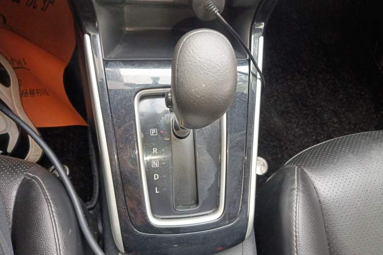 Used Nissan Sylphy 2019 Classic 1.6XL CVT Luxury Edition Gear Lever