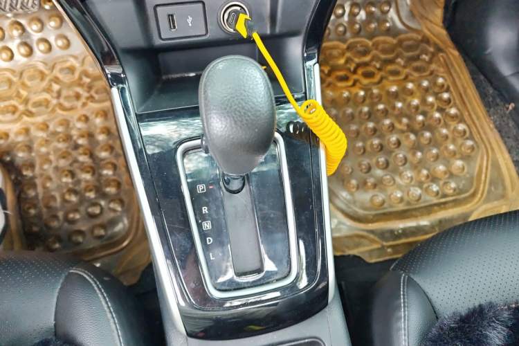 Used Nissan Sylphy 2019 Classic 1.6XL CVT Luxury Edition Gear Lever