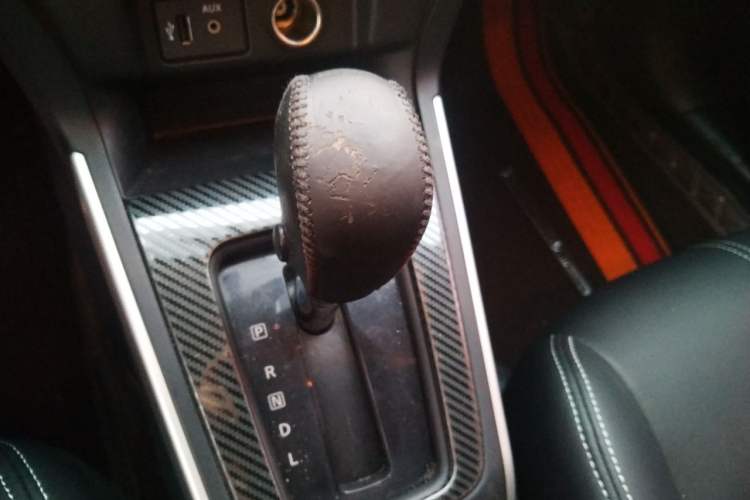 Used Nissan Sylphy 2019 Classic 1.6XE CVT Comfort Edition Gear Lever