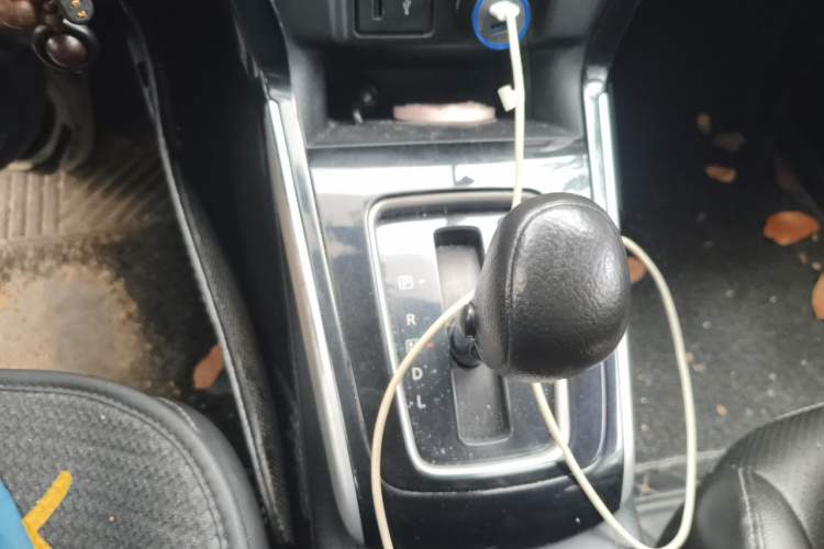 Used Nissan Sylphy 2019 Classic 1.6XL CVT Luxury Edition Gear Lever