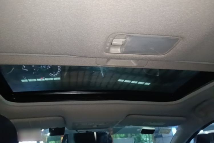 Used Nissan Sylphy 2019 1.6XV CVT Smart Connect Luxury Edition China VI Standard Headliner