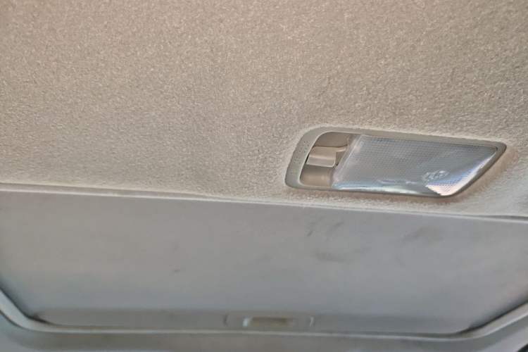Used Nissan Sylphy 2019 1.6XV CVT Smart Connect Luxury Edition China VI Standard Headliner
