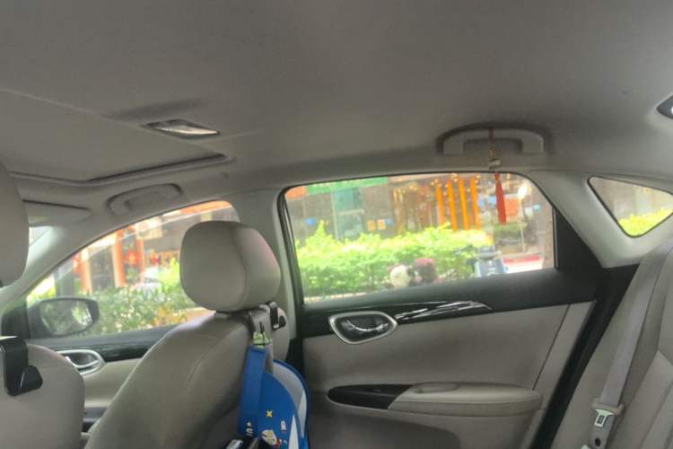 Used Nissan Sylphy 2019 1.6XV CVT Smart Connect Luxury Edition China V Standard Headliner