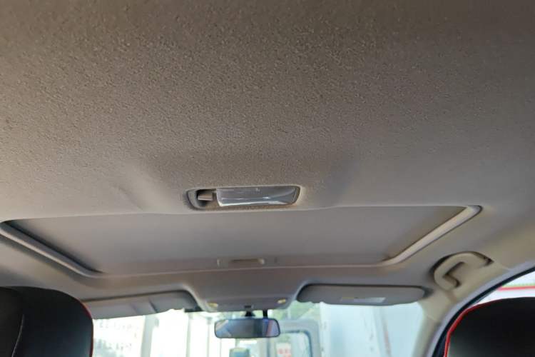 Used Nissan Sylphy 2019 1.6XV CVT Smart Connect Luxury Edition China VI Standard Headliner