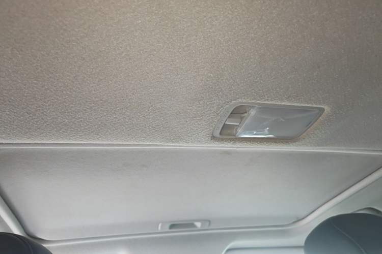 Used Nissan Sylphy 2019 1.6XV CVT Smart Connect Luxury Edition China VI Standard Headliner