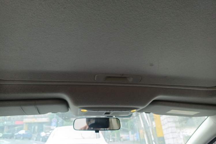 Used Nissan Sylphy 2019 1.6XV CVT Smart Connect Luxury Edition China VI Standard Headliner