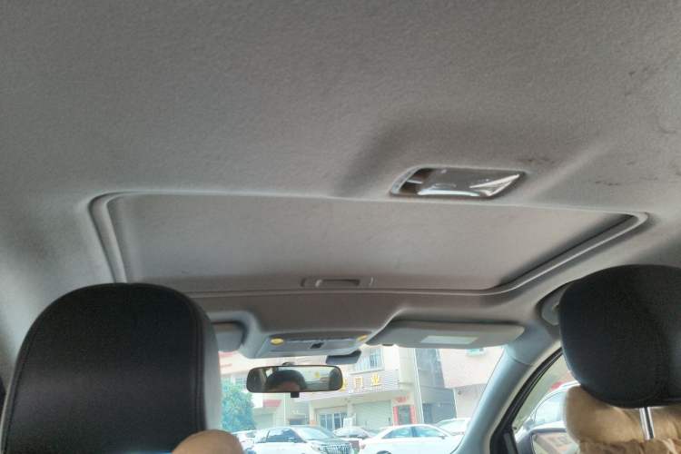 Used Nissan Sylphy 2019 1.6XV CVT Smart Connect Luxury Edition China VI Standard Headliner