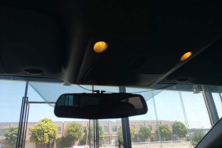 Used Nissan Sylphy 2019 1.6XV CVT Smart Connect Luxury Edition China VI Standard Headliner
