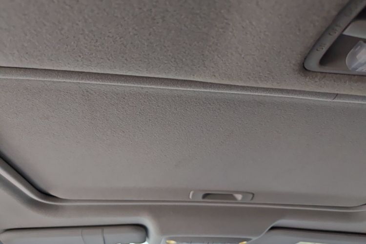Used Nissan Sylphy 2019 1.6XV CVT Smart Connect Luxury Edition China VI Standard Headliner
