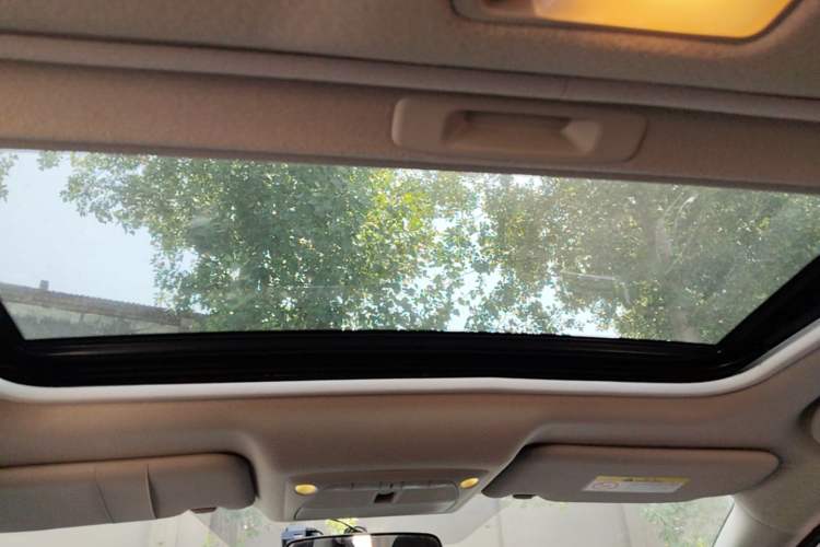 Used Nissan Sylphy 2019 1.6XV CVT Smart Connect Luxury Edition China VI Standard Headliner