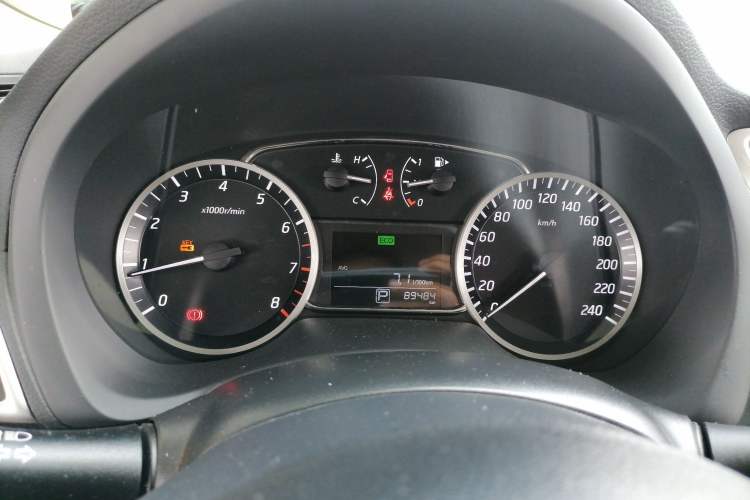 Used Nissan Sylphy 2019 1.6XV CVT Smart Connect Luxury Edition China VI Standard Instrument Cluster