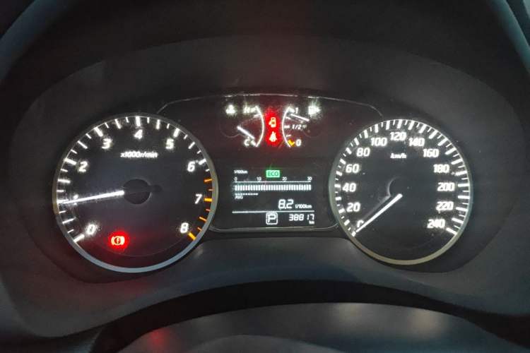 Used Nissan Sylphy 2019 1.6XV CVT Smart Connect Luxury Edition China VI Standard Instrument Cluster