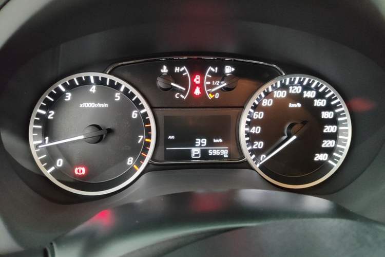 Used Nissan Sylphy 2019 Classic 1.6XE CVT Comfort Edition Instrument Cluster