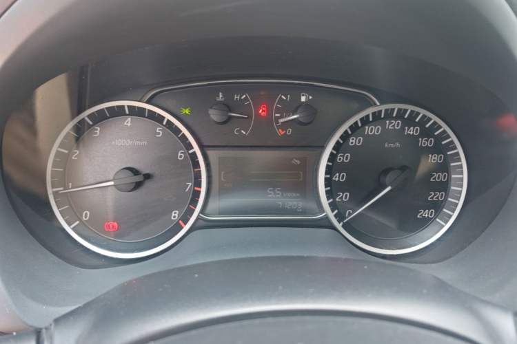 Used Nissan Sylphy 2019 Classic 1.6 XL Manual Luxury Edition Instrument Cluster