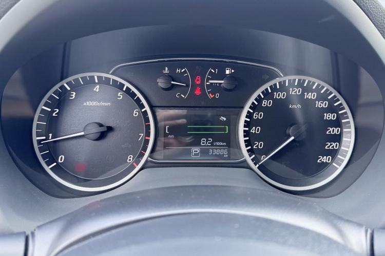 Used Nissan Sylphy 2019 1.6XV CVT Smart Connect Luxury Edition China VI Standard Instrument Cluster
