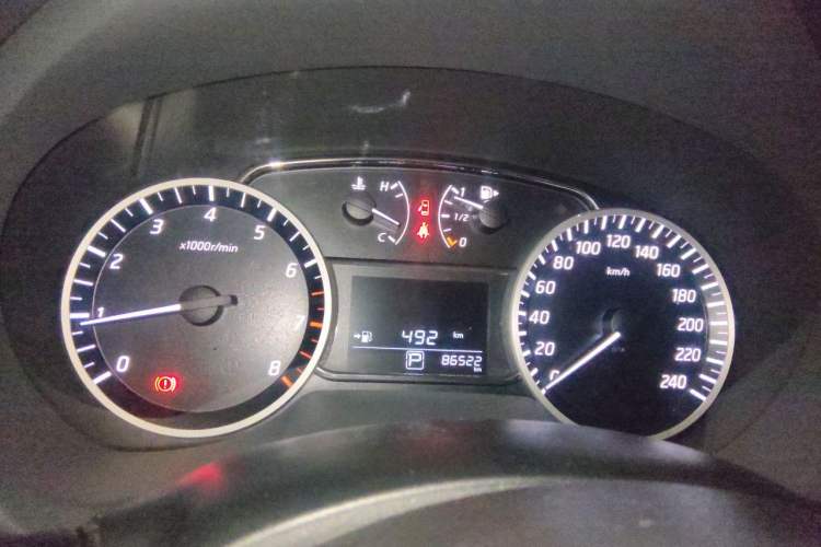 Used Nissan Sylphy 2019 1.6XV CVT Smart Connect Luxury Edition China VI Standard Instrument Cluster