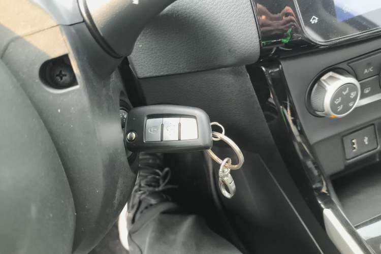 Used Nissan Sylphy 2019 Classic 1.6XL CVT Luxury Edition Interior 1