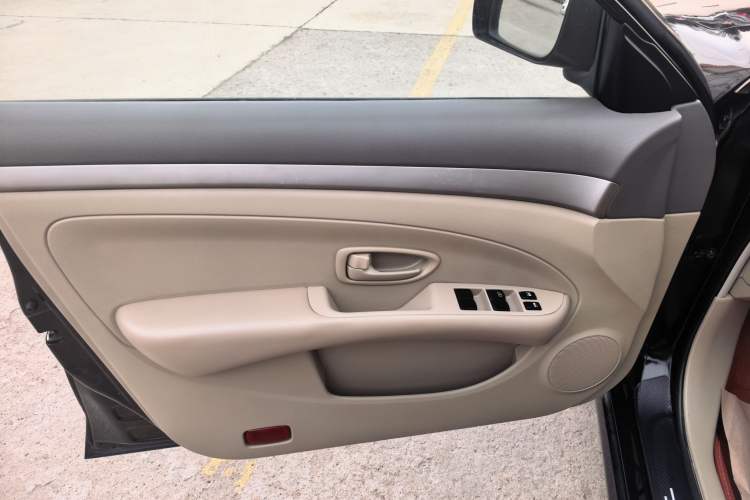 Used Nissan Sylphy 2019 Classic 1.6XE+ Manual Smart Connect Luxury Edition Interior 1
