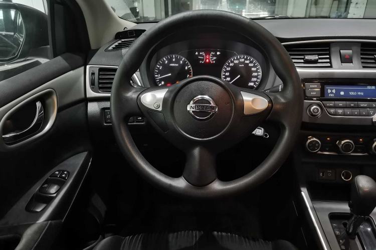 Used Nissan Sylphy 2019 Classic 1.6XE CVT Comfort Edition Interior 11