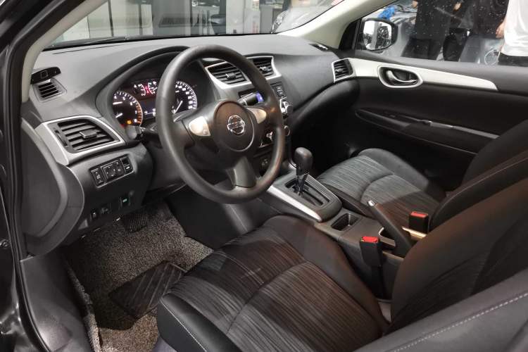 Used Nissan Sylphy 2019 Classic 1.6XE CVT Comfort Edition Interior 2