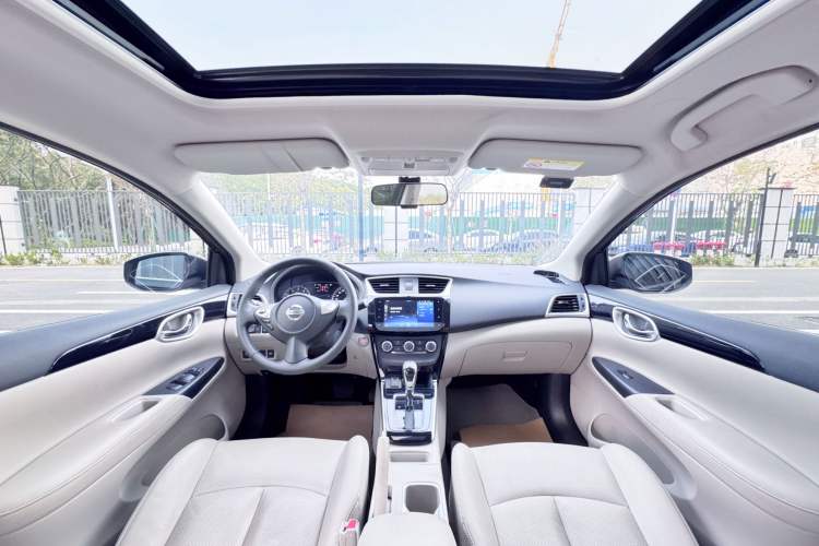 Used Nissan Sylphy 2019 1.6XV CVT Smart Connect Luxury Edition China VI Standard Interior 2