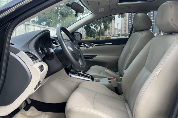 Used Nissan Sylphy 2019 1.6XV CVT Smart Connect Luxury Edition China VI Standard Interior 3