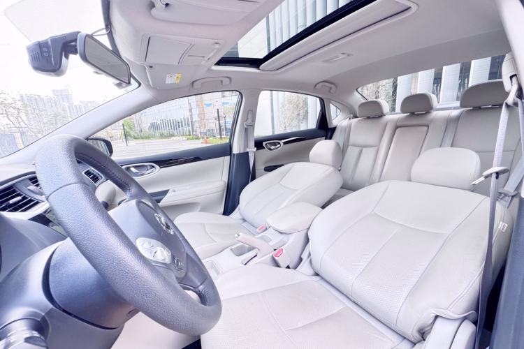Used Nissan Sylphy 2019 1.6XV CVT Smart Connect Luxury Edition China VI Standard Interior 4