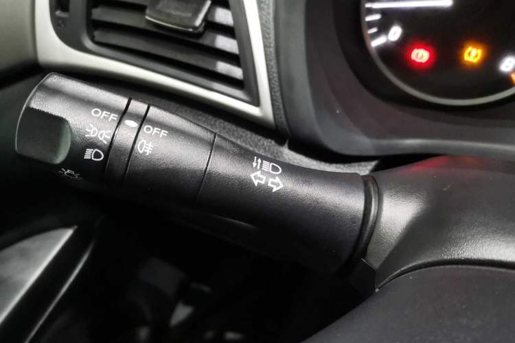 Used Nissan Sylphy 2019 Classic 1.6XE CVT Comfort Edition Interior 9