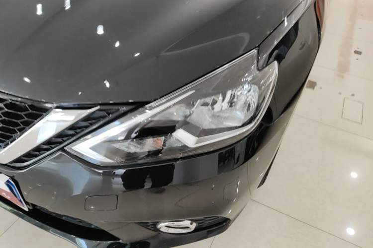 Used Nissan Sylphy 2019 Classic 1.6XE CVT Comfort Edition Left Front Headlight