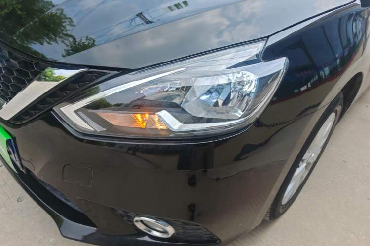 Used Nissan Sylphy 2019 Classic 1.6 XL Manual Luxury Edition Left Front Headlight