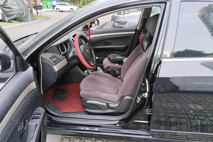 Used Nissan Sylphy 2019 Classic 1.6XE+ Manual SmartConnect Leading Edition Left Front Seat