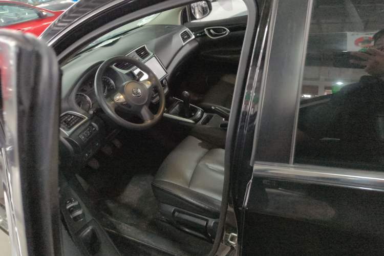 Used Nissan Sylphy 2019 1.6XL Manual Luxury Version China VI Standard Left Front Seat