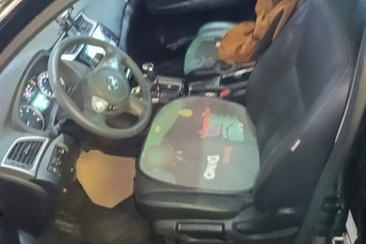 Used Nissan Sylphy 2019 1.6XV CVT Smart Connect Luxury Edition China VI Standard Left Front Seat