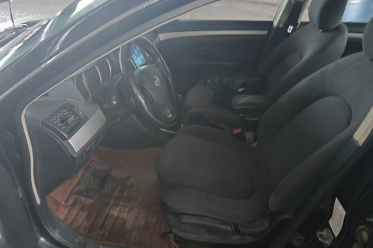 Used Nissan Sylphy 2019 Classic 1.6XE+ Manual SmartConnect Leading Edition Left Front Seat